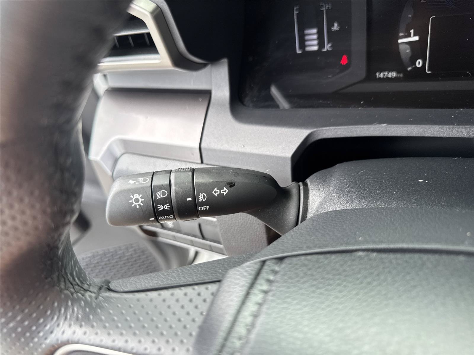 Used 2025 Toyota 4Runner SR5 RWD image 21