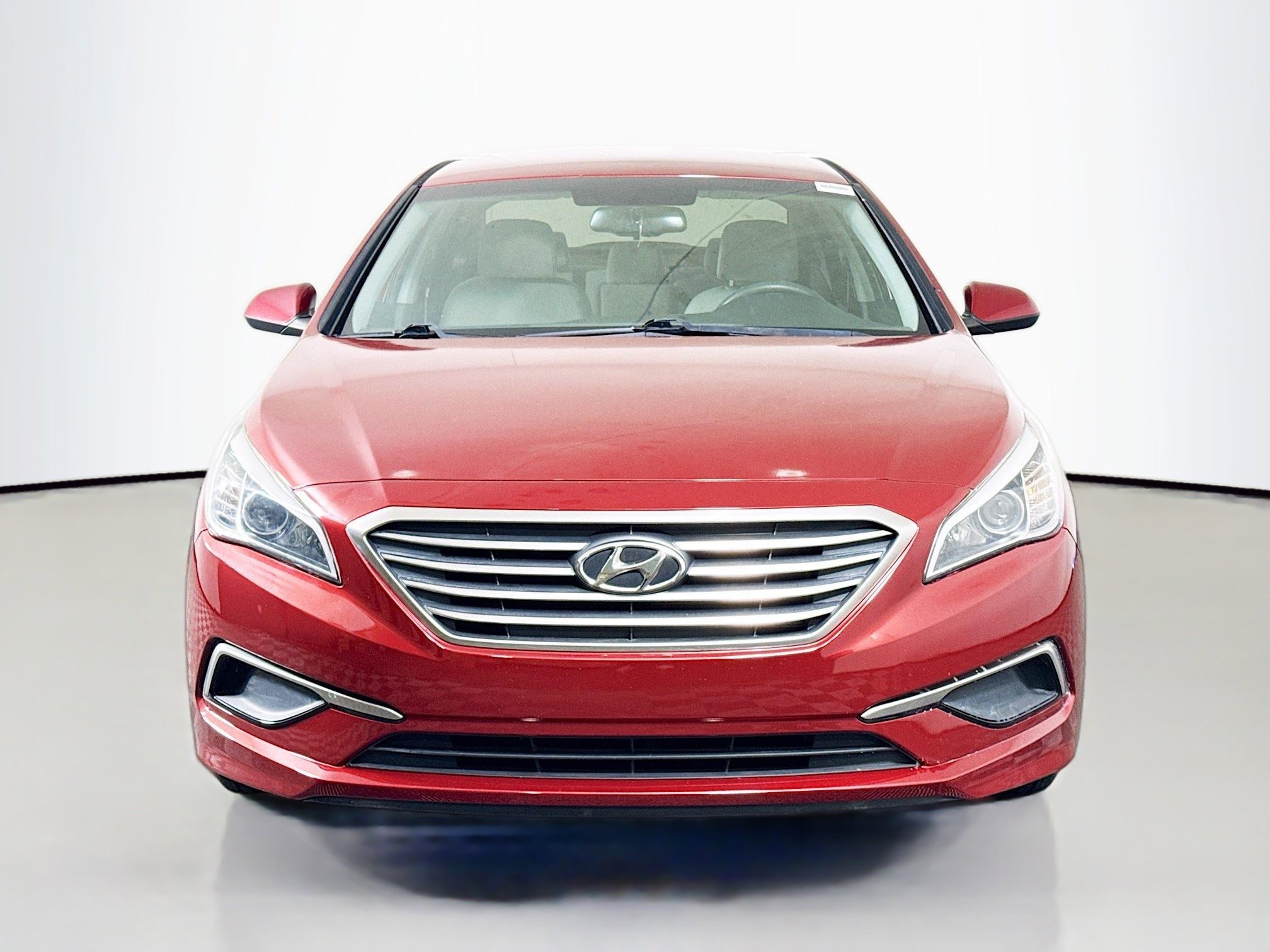 Used 2016 Hyundai Sonata SE image 2
