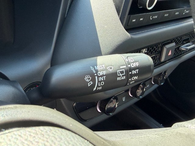 Used 2024 Honda HR-V LX image 33