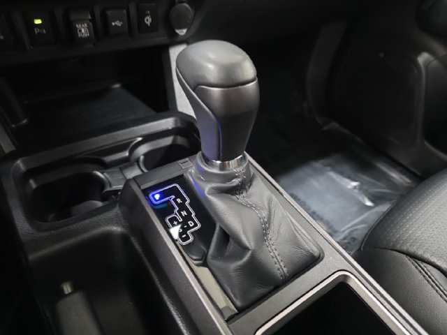 Used 2023 Toyota Tacoma TRD Off-Road w/ TRD Premium Off Road Package AWD/4WD image 21
