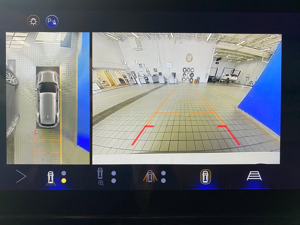 New 2026 Chevrolet Equinox LT w/ Convenience Package II image 4