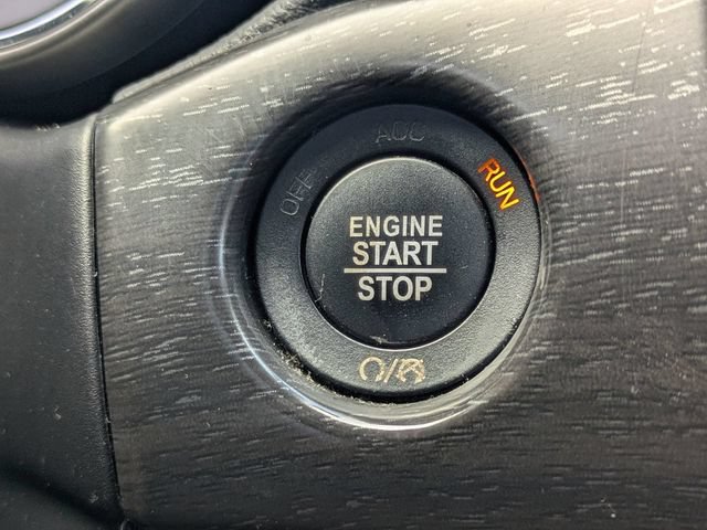 Used 2018 Jeep Grand Cherokee Altitude RWD image 33