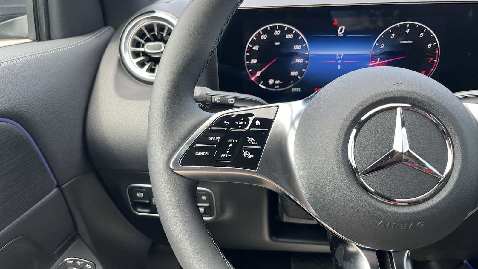 Used 2026 Mercedes-Benz GLA 250 4MATIC image 42