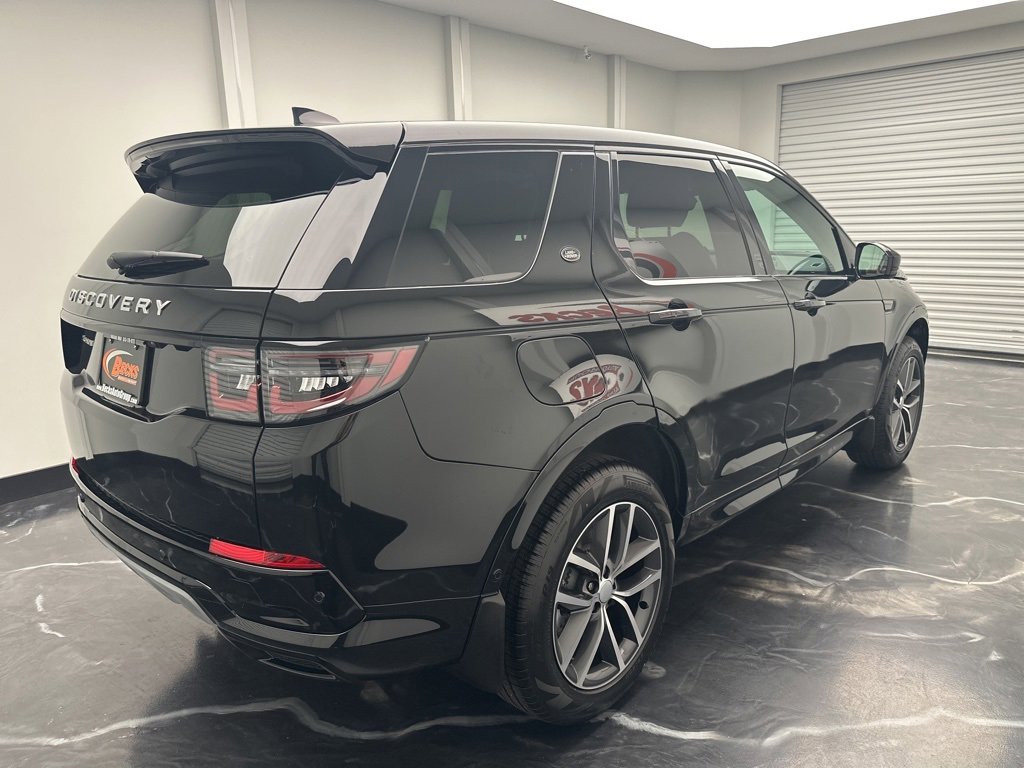 Used 2025 Land Rover Discovery Sport S image 3