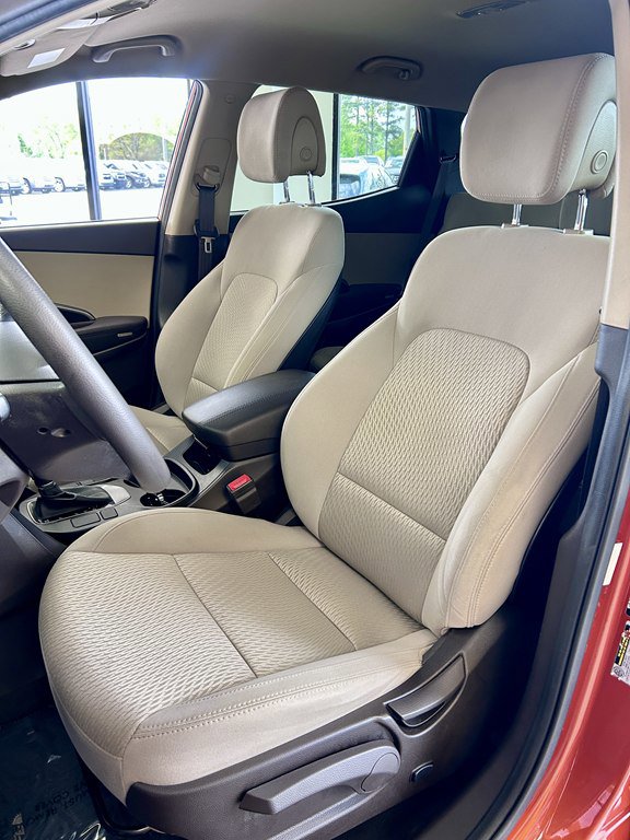 Used 2017 Hyundai Santa Fe Sport FWD image 14