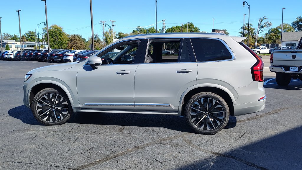 New 2026 Volvo XC90 B6 Plus w/ Protection Package Premier AWD/4WD image 5