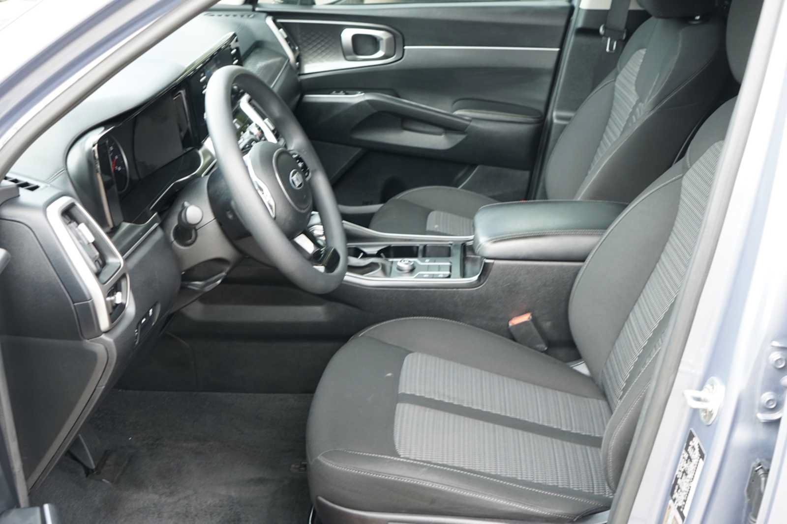 Certified 2021 Kia Sorento LX FWD image 9
