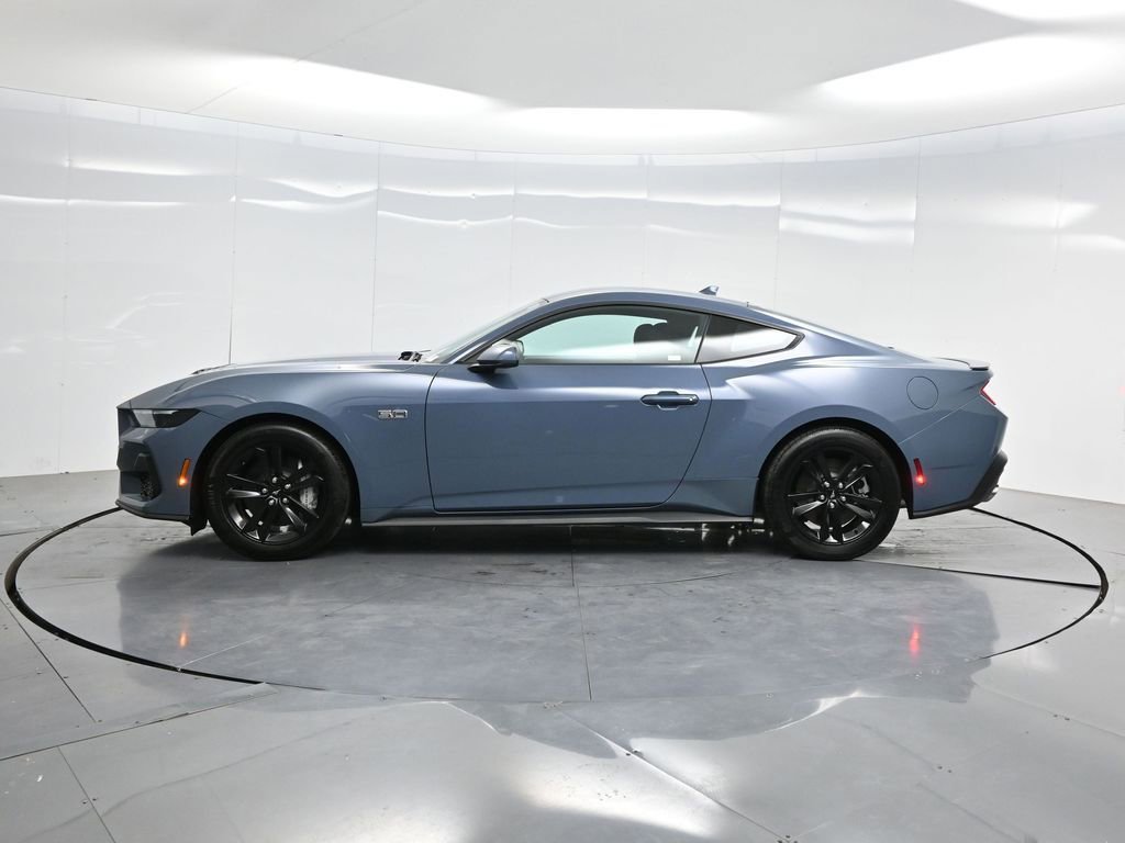 Used 2025 Ford Mustang GT RWD image 31