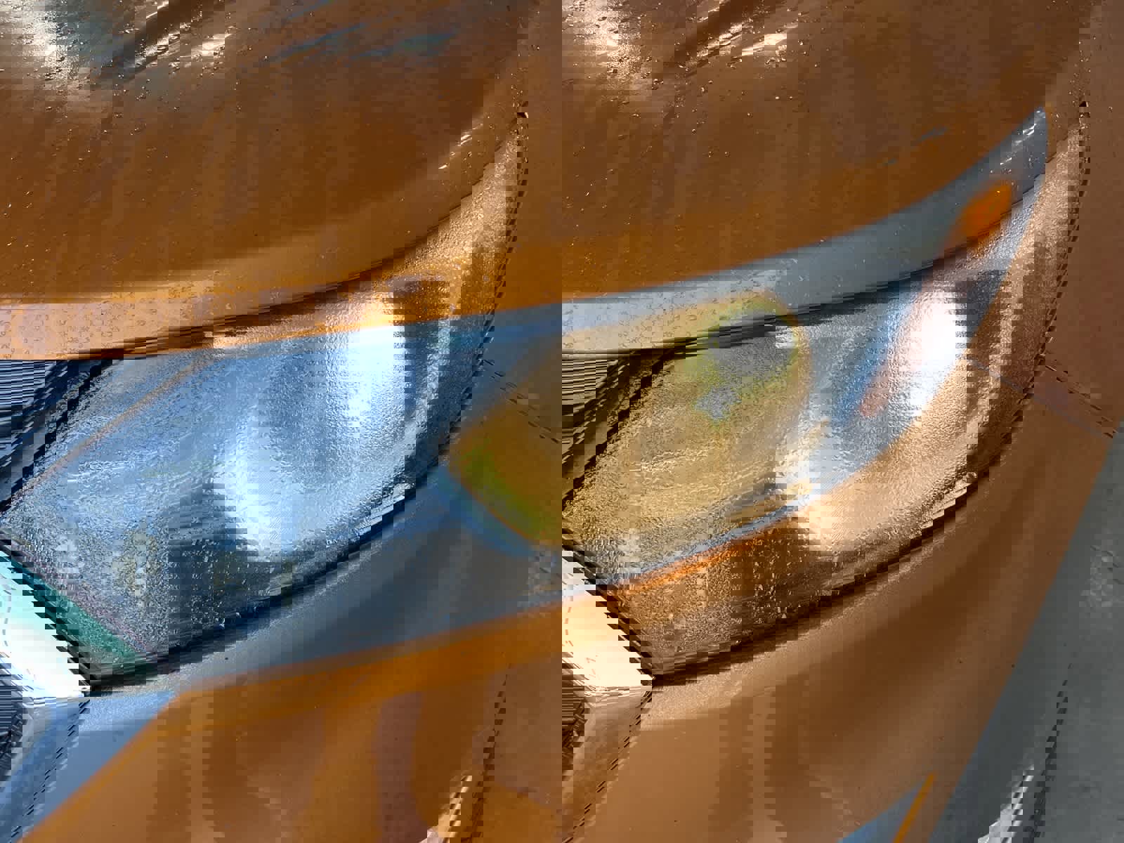 Used 2018 Chevrolet Equinox LS image 2