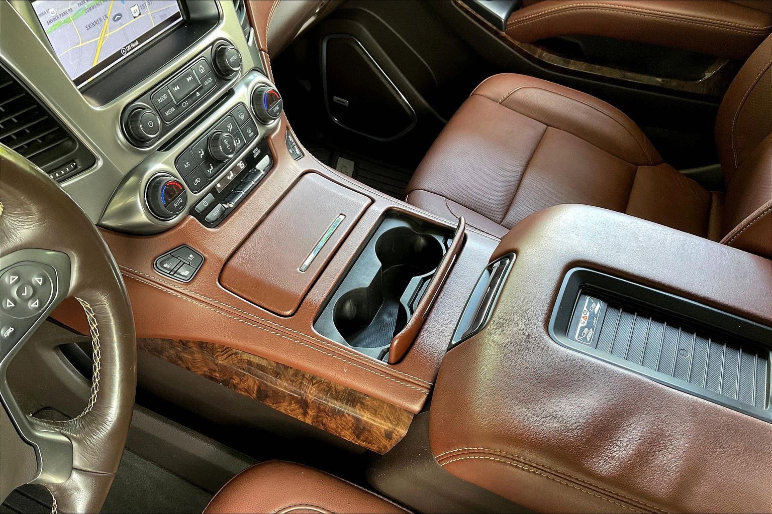 Used 2018 Chevrolet Tahoe Premier AWD/4WD image 18