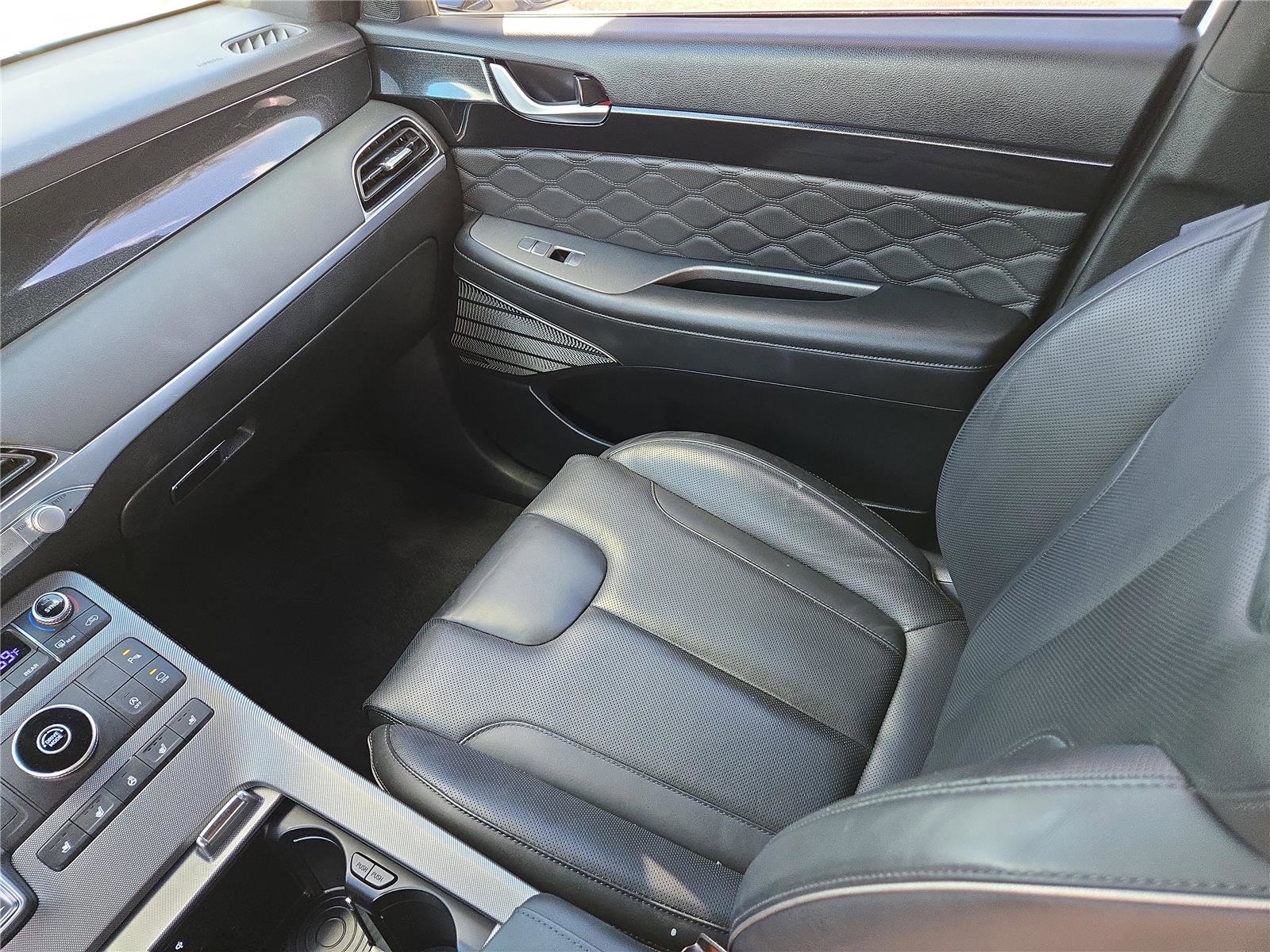 Used 2022 Hyundai Palisade Calligraphy image 21