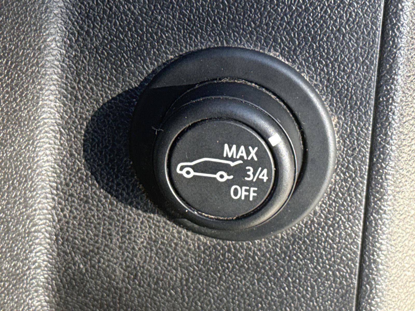 Used 2021 Chevrolet Equinox LT AWD/4WD image 16
