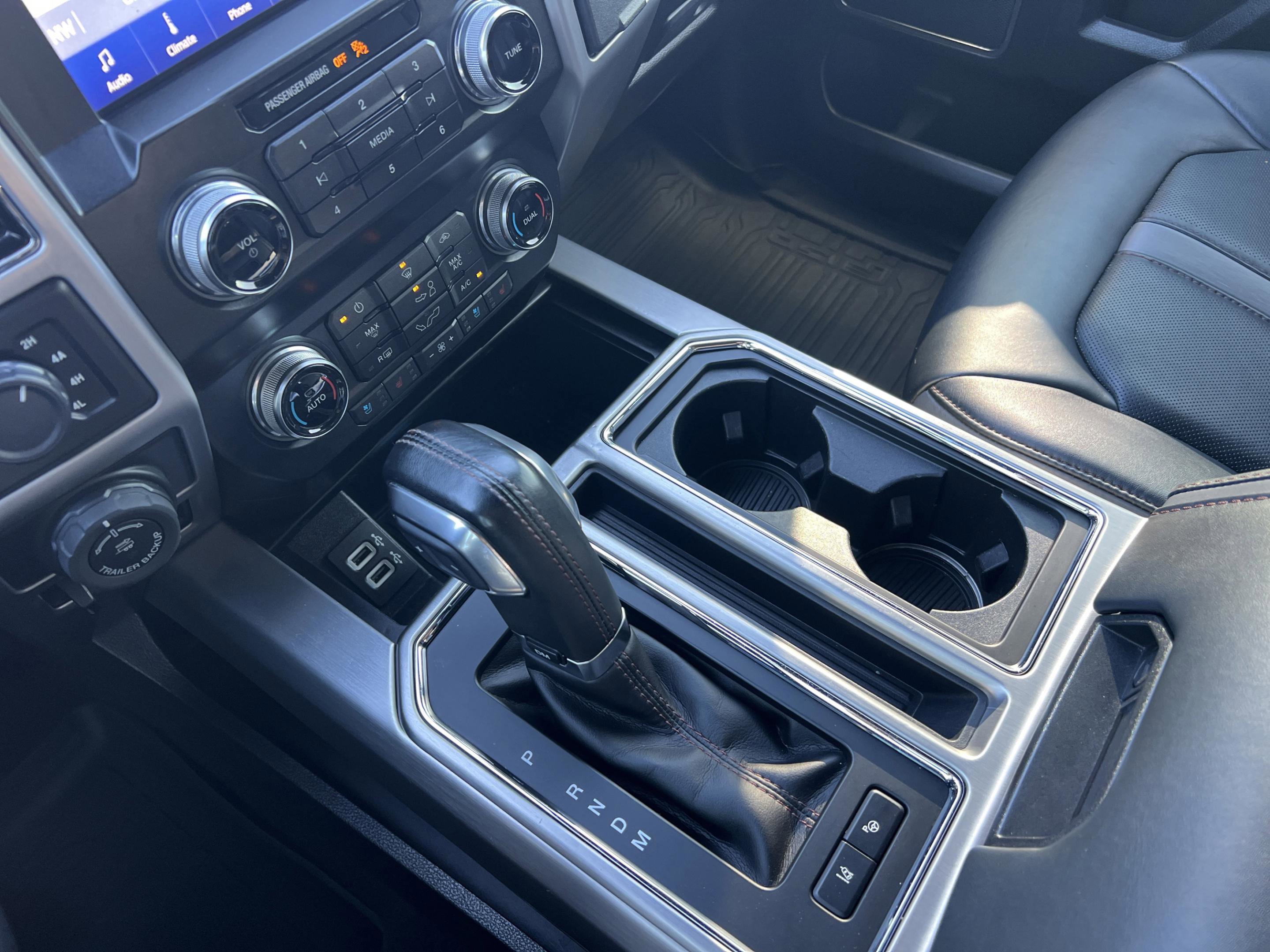 Used 2019 Ford F150 Platinum w/ Equipment Group 701A Luxury image 22