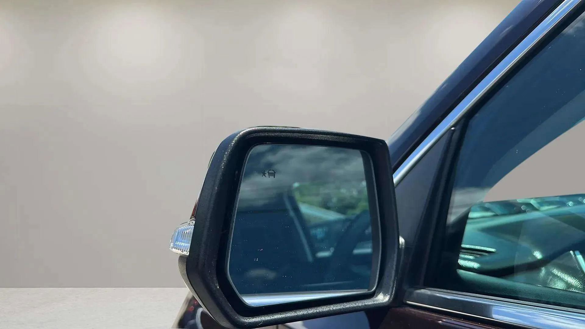 Used 2021 Chevrolet Traverse LT w/ LT Premium Package image 10