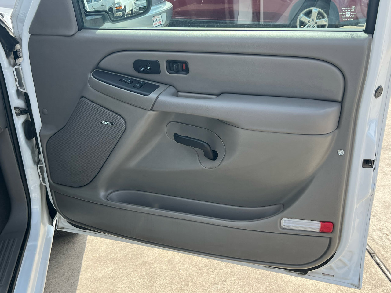 Used 2006 GMC Sierra 1500 SLT w/ Onstar Plus Package image 26