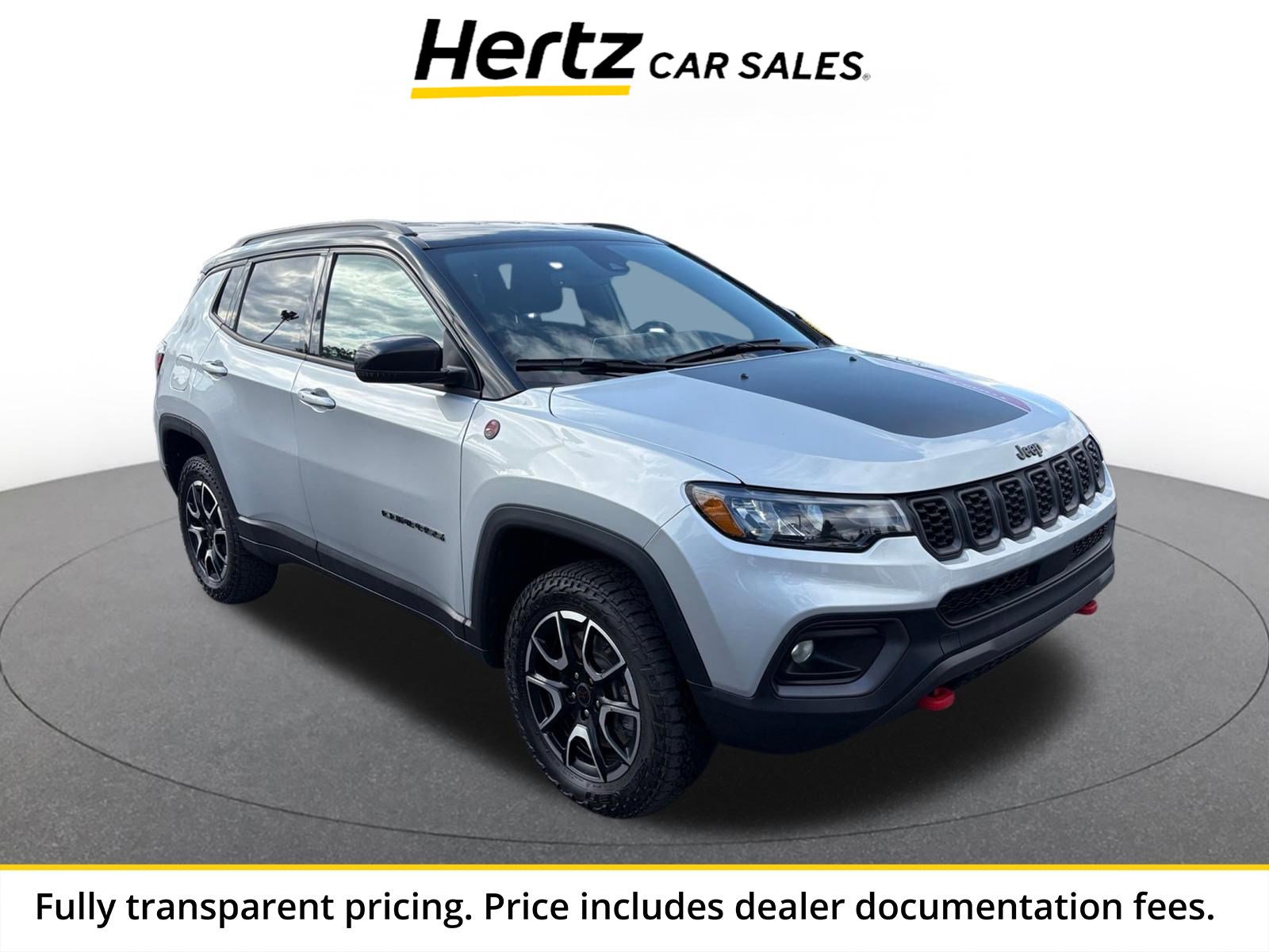 Used 2025 Jeep Compass Trailhawk AWD/4WD image 1