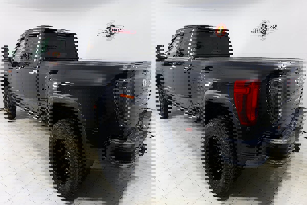 Used 2022 GMC Sierra 3500 Denali image 4