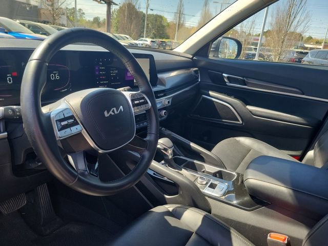 Used 2023 Kia Telluride S image 14
