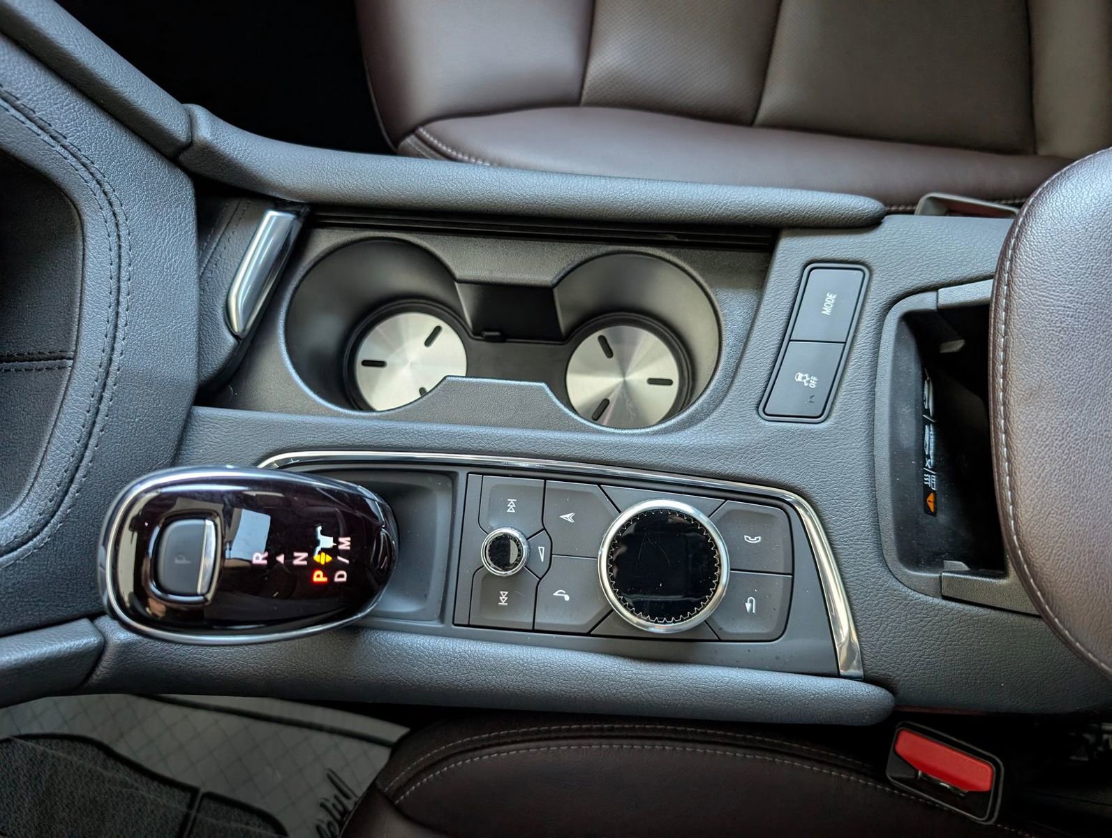 Used 2023 Cadillac XT6 Premium Luxury image 22