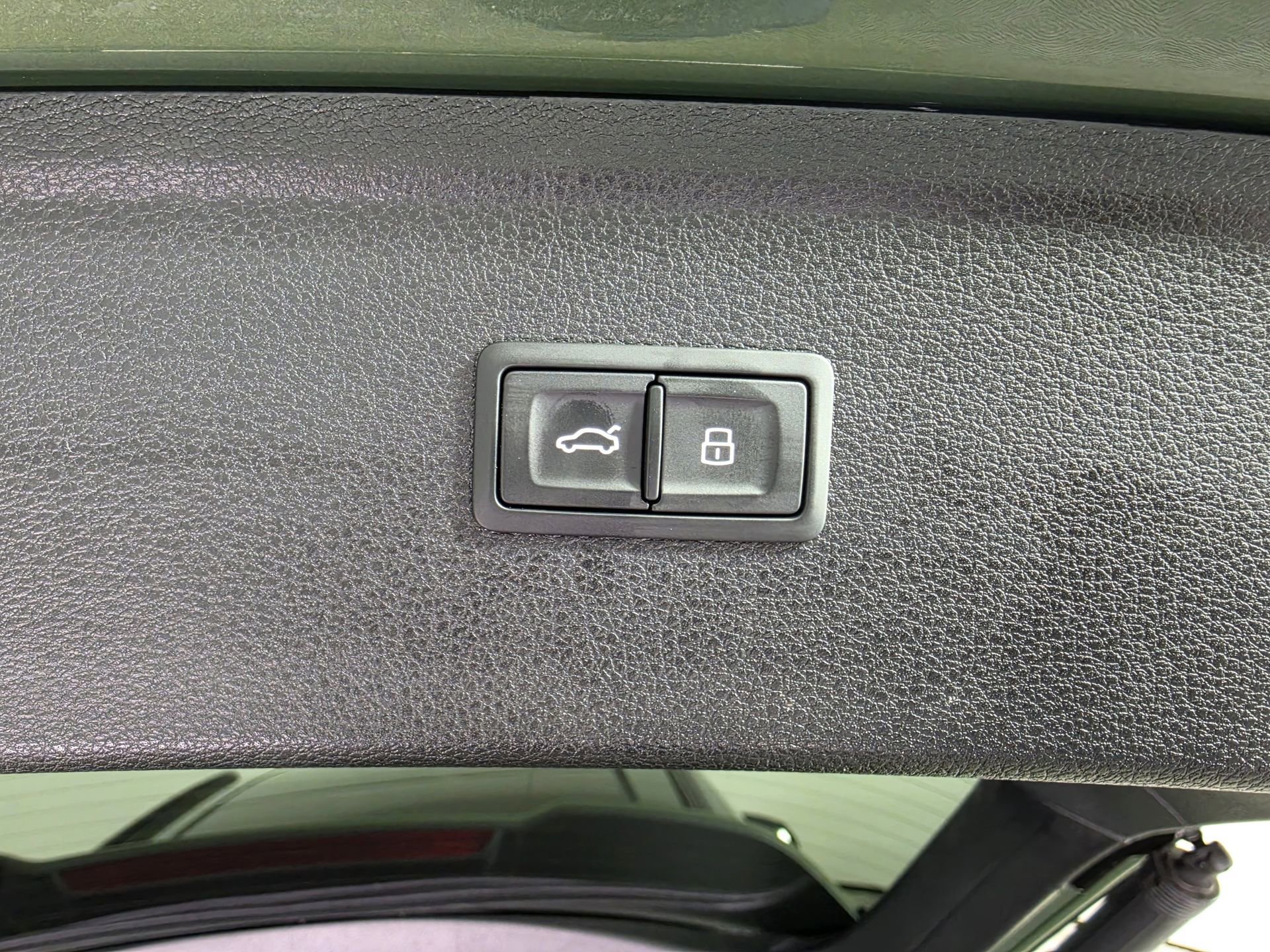 Certified 2023 Audi SQ5 Premium Plus w/ Premium Plus Package AWD/4WD image 13