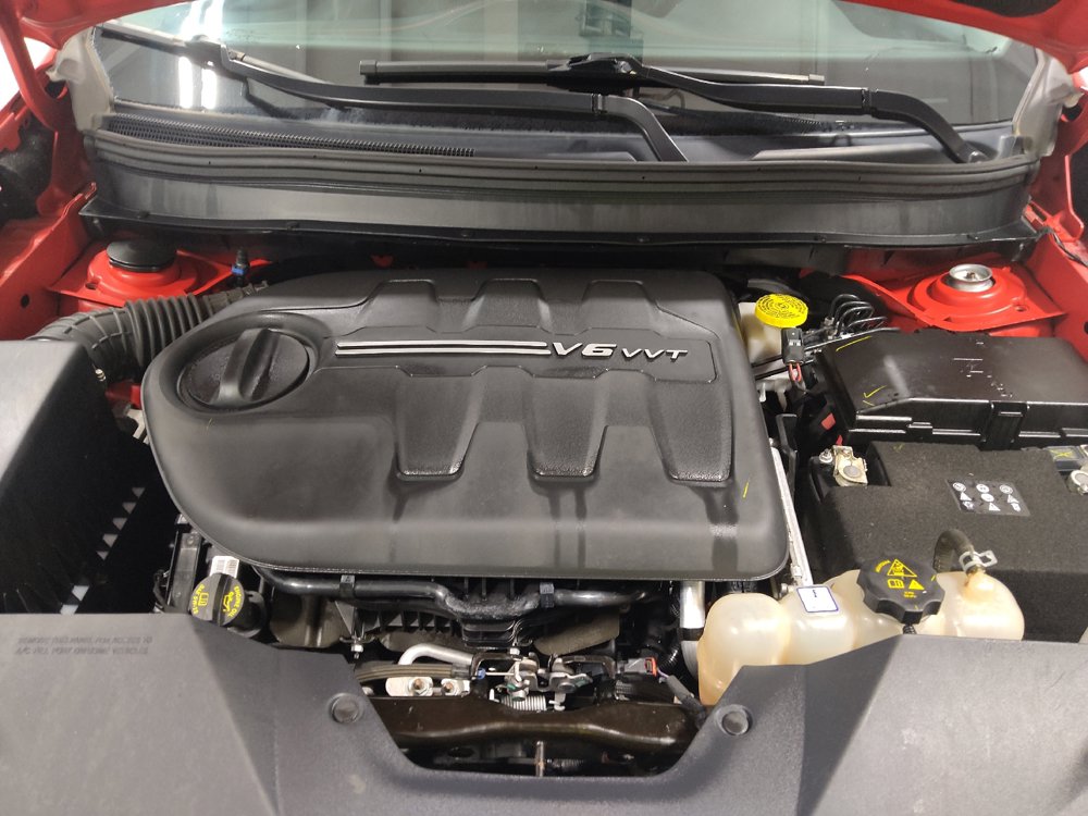 Used 2019 Jeep Cherokee Trailhawk w/ Cold Weather Group AWD/4WD image 30
