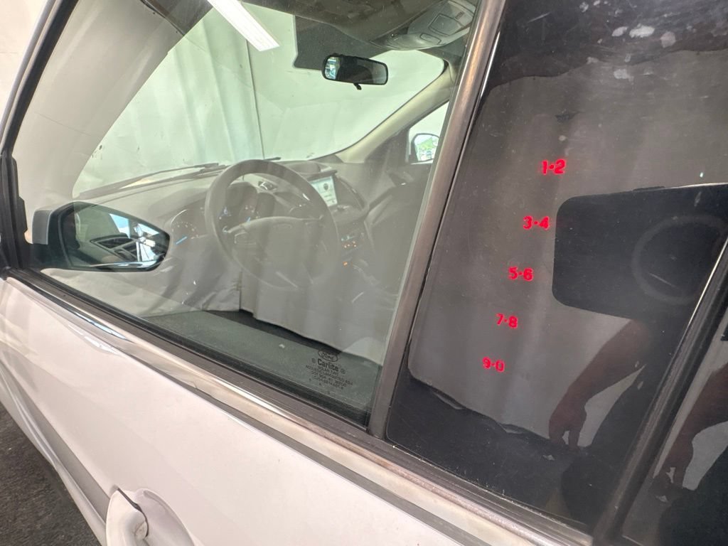 Used 2019 Ford Escape SE FWD image 19