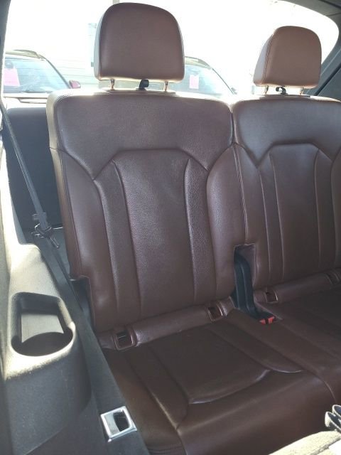 Used 2017 Audi Q7 3.0T Prestige w/ Prestige Package image 21