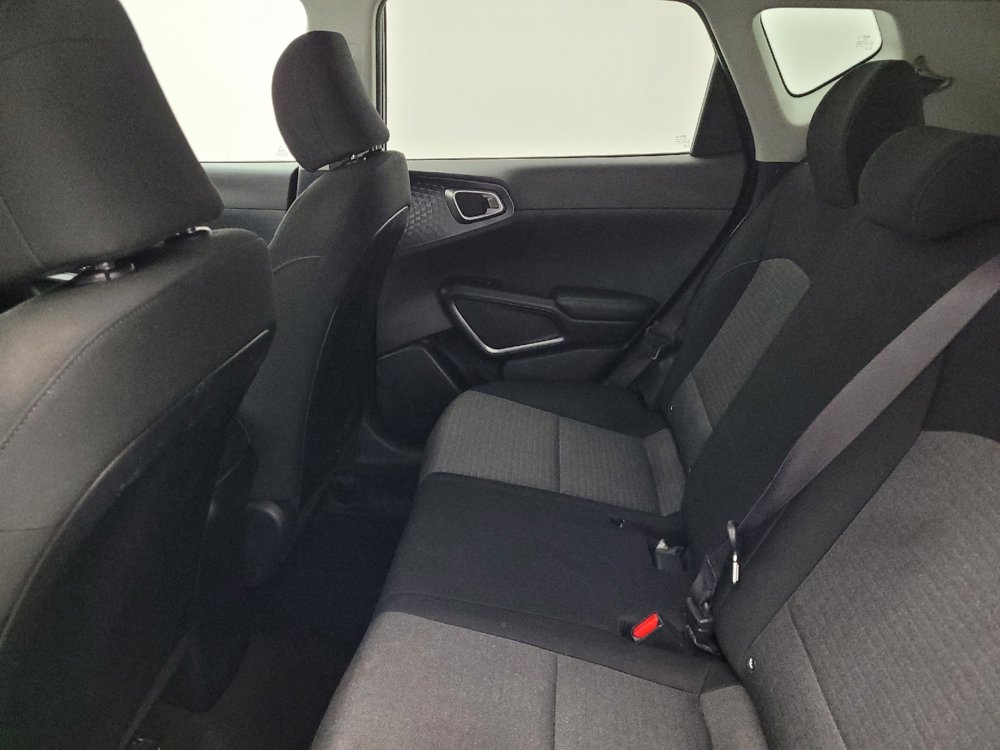 Used 2020 Kia Soul S image 18