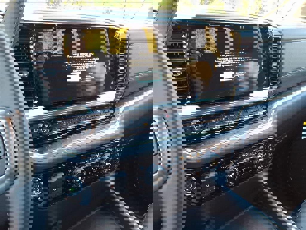 New 2026 Chevrolet Silverado 2500 LTZ w/ LTZ Convenience Package image 17