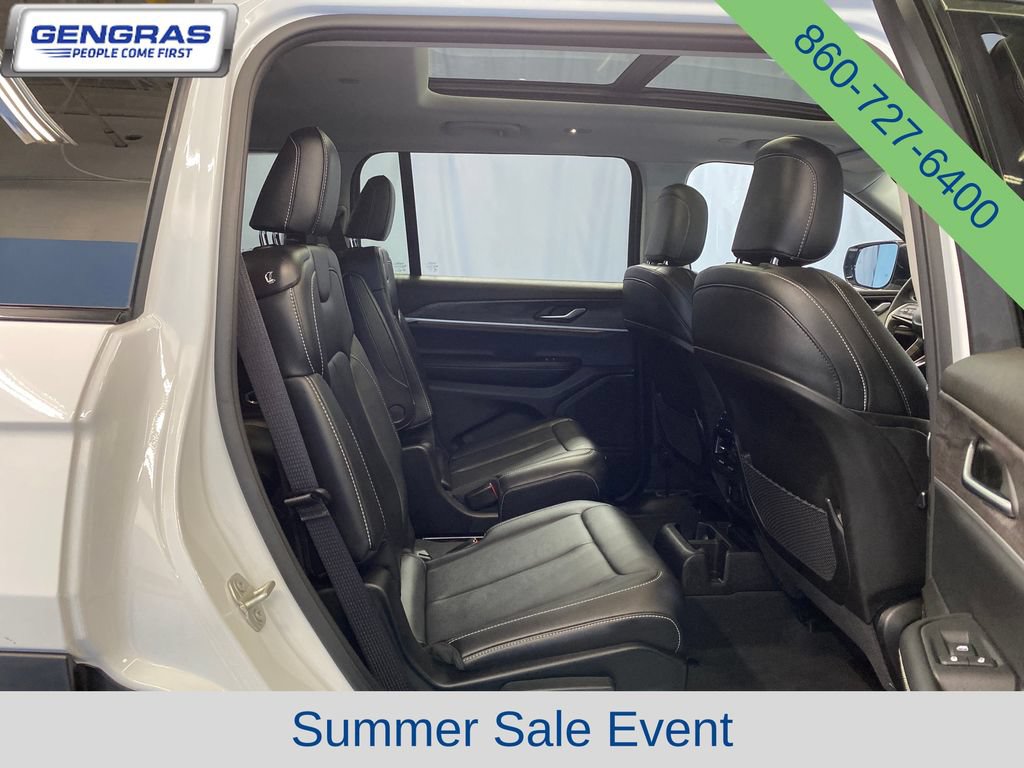 Used 2023 Jeep Grand Cherokee L Limited AWD/4WD image 38