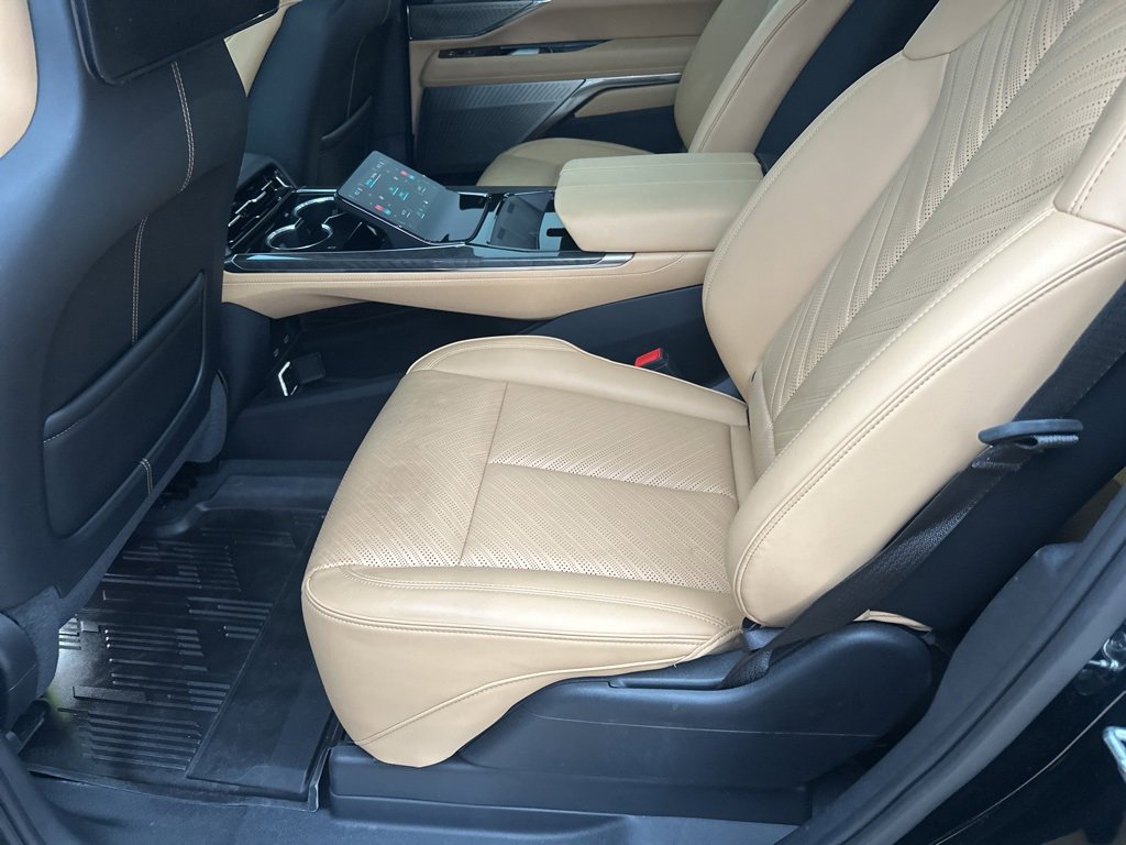 Used 2025 Cadillac Escalade IQ Sport 2 image 36