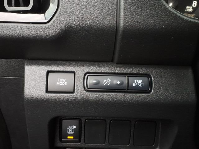 Certified 2025 Nissan Frontier Pro-X image 19