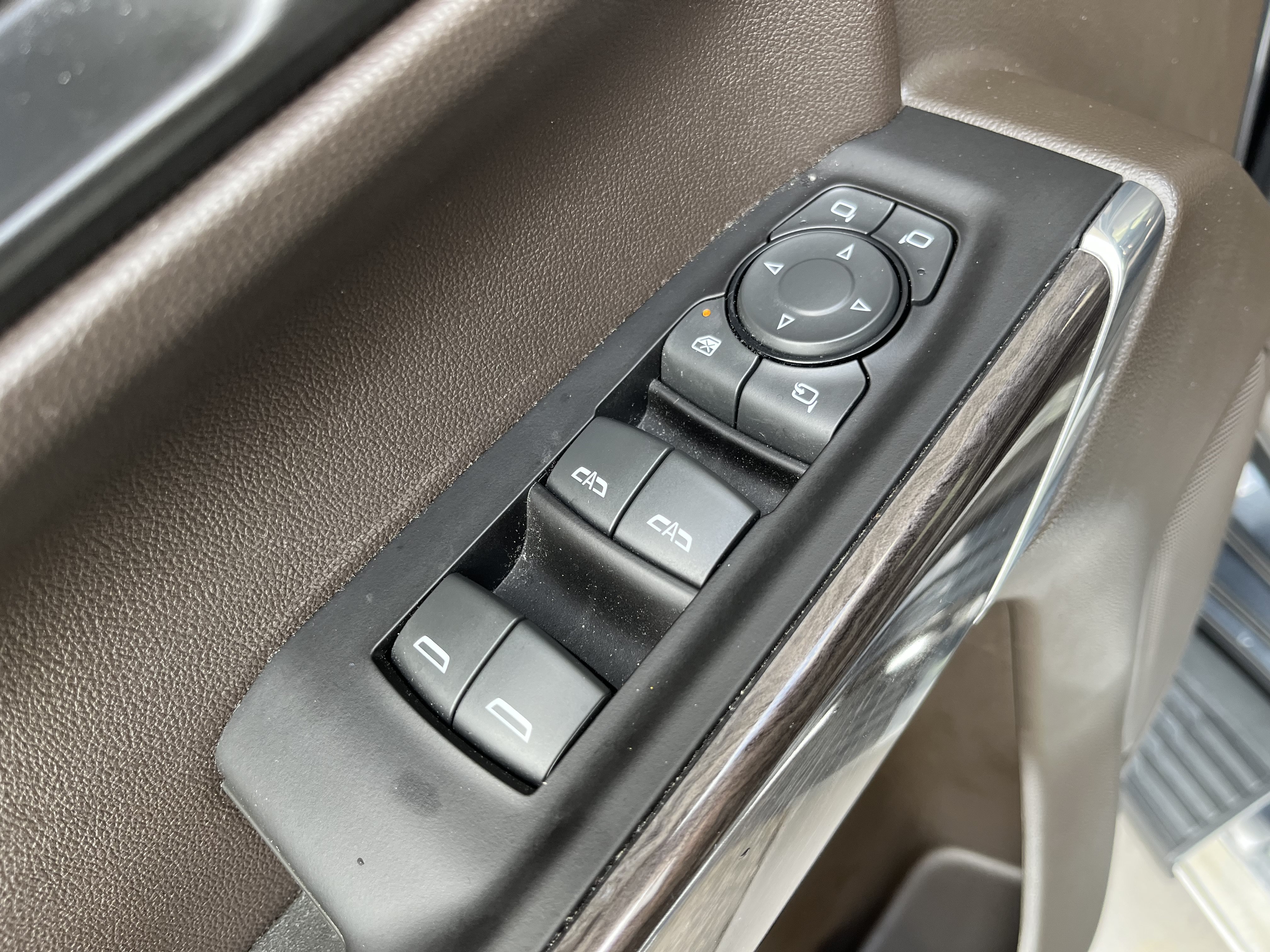Used 2022 Chevrolet Silverado 1500 LTZ RWD image 15
