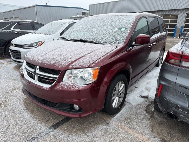 Used 2019 Dodge Grand Caravan SXT image 2