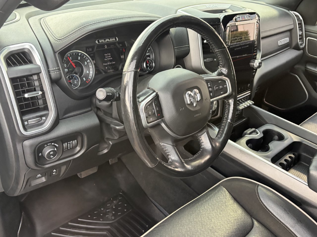Used 2020 RAM 1500 Laramie RWD image 30