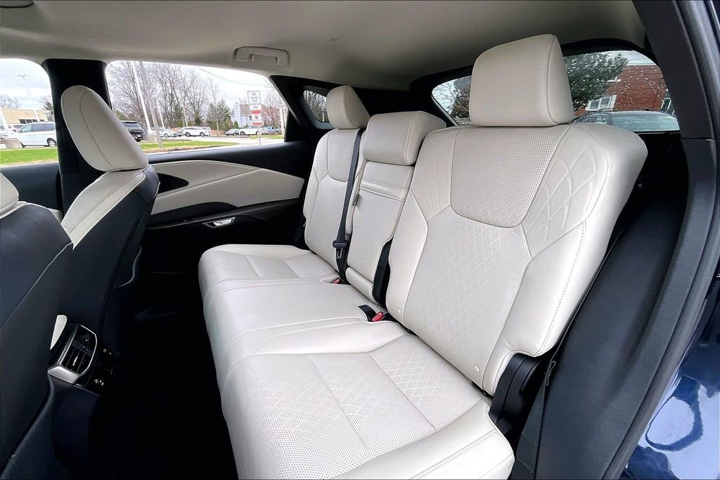 Used 2024 Lexus RX 350 Premium Plus w/ Convenience Package image 32