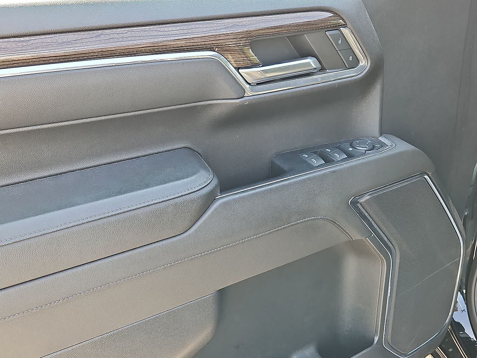Used 2024 Chevrolet Silverado 1500 LT AWD/4WD image 27