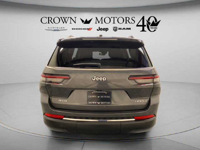 Used 2023 Jeep Grand Cherokee L Limited AWD/4WD image 13
