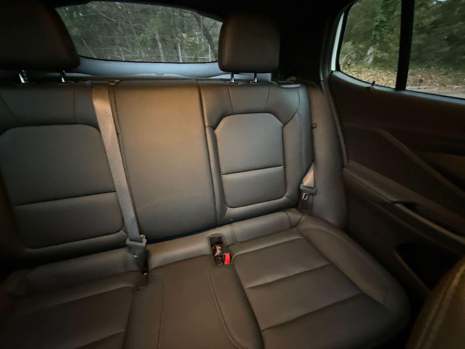 Used 2025 Buick Envista Sport Touring image 37