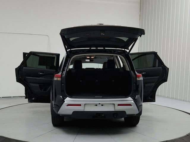 Used 2025 Nissan Pathfinder SL w/ SL Premium Package image 14