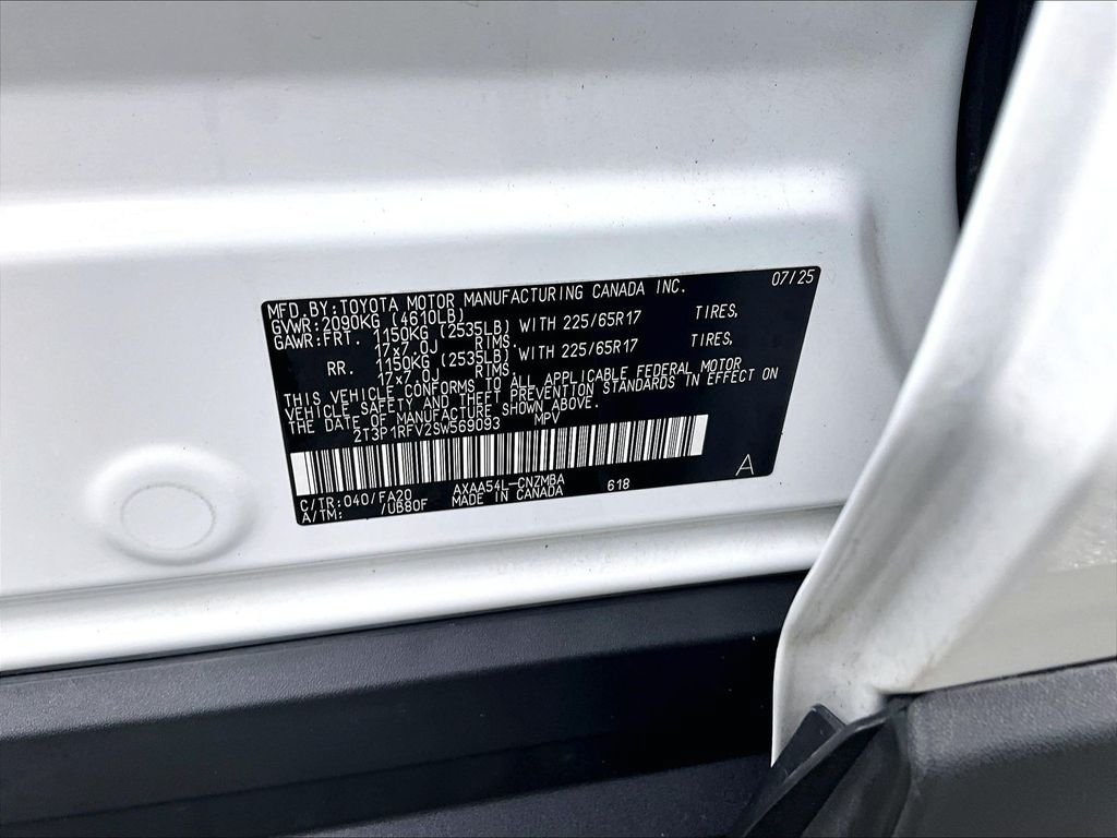 Used 2025 Toyota RAV4 XLE AWD/4WD image 36