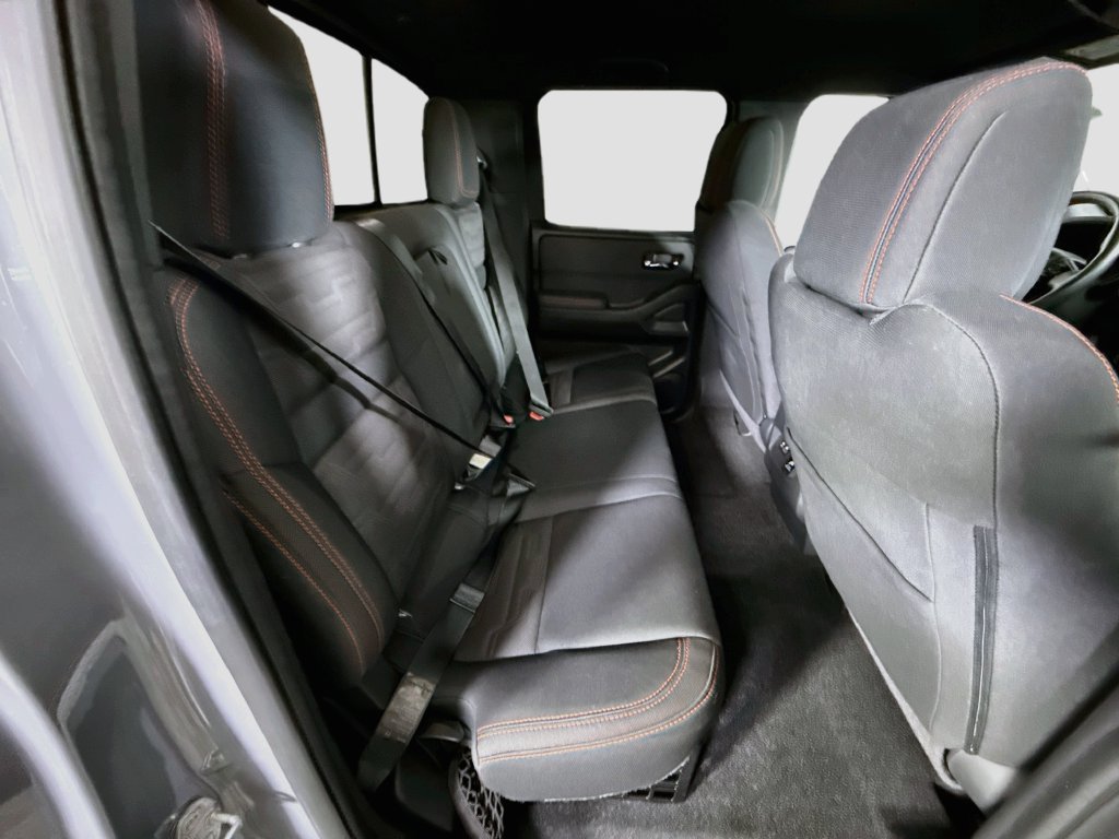 Used 2022 Nissan Frontier PRO-4X AWD/4WD image 31