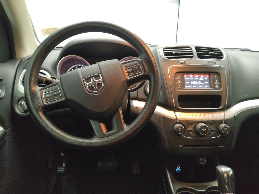 Used 2020 Dodge Journey SE FWD image 22