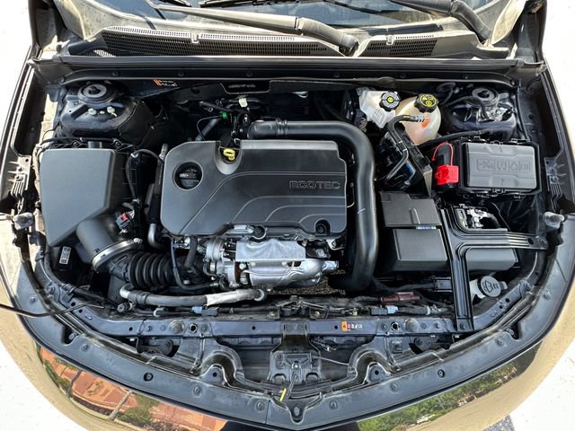 Used 2023 Chevrolet Malibu LT FWD image 30