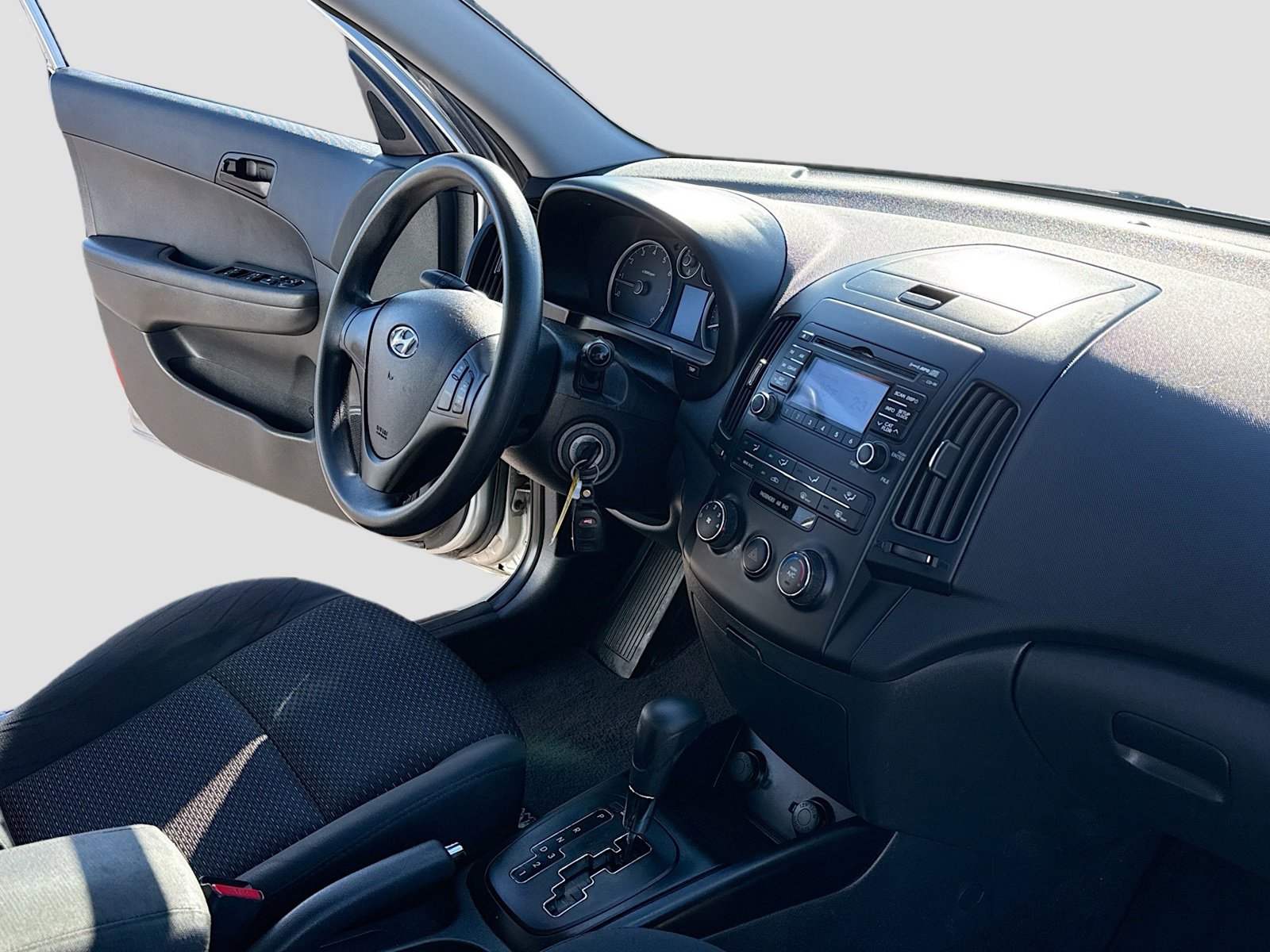 Used 2012 Hyundai Elantra GLS image 5