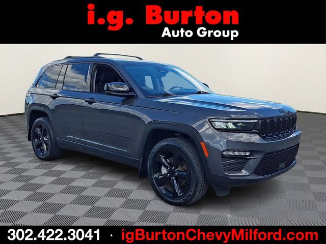 Used 2023 Jeep Grand Cherokee Limited w/ Black Appearance Package