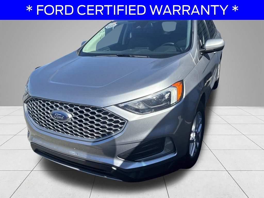 Used 2023 Ford Edge SEL AWD/4WD image 3