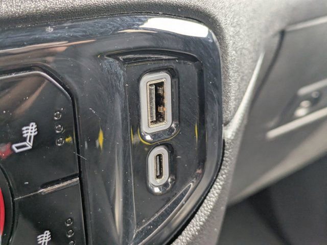 Used 2025 GMC Sierra 1500 SLT image 19