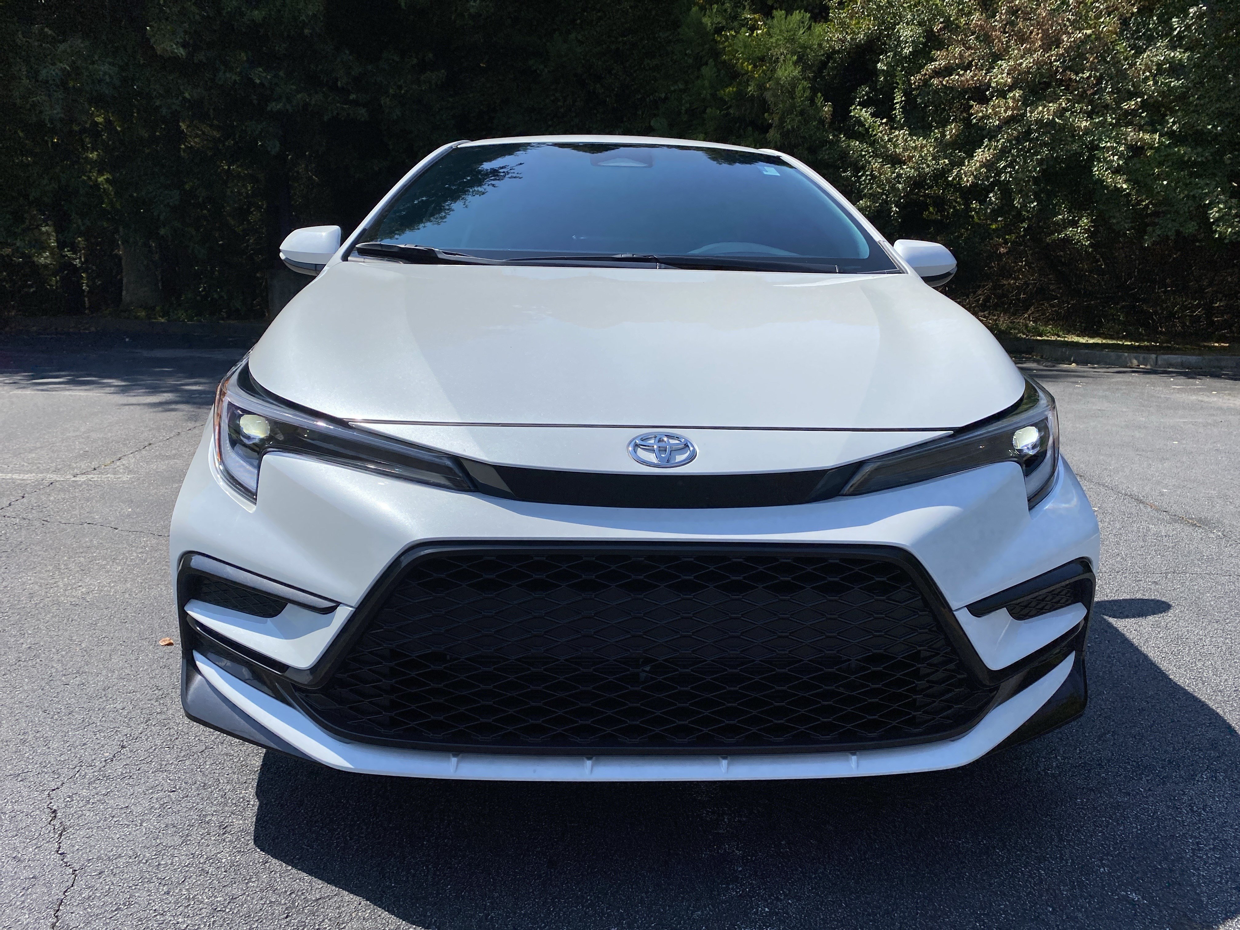 Used 2026 Toyota Corolla SE FWD image 3