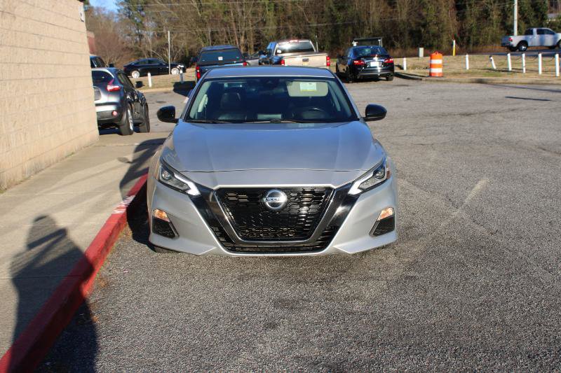 Used 2021 Nissan Altima 2.5 SR image 2